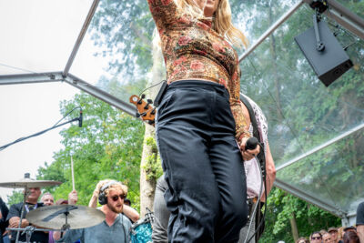 Wijf @ Rock Herk, foto 12, foto's door Anoek Houben - FrontView Magazine