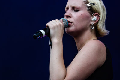 Kaat Van Stralen @ Beleuvenissen, picture 22, photographed by Jürgen Bruynooghe - FrontView Magazine