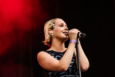 Kaat Van Stralen @ Beleuvenissen, picture 11, photographed by Jürgen Bruynooghe - FrontView Magazine