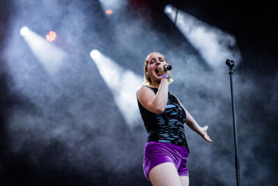 Kaat Van Stralen @ Beleuvenissen, picture 12, photographed by Jürgen Bruynooghe - FrontView Magazine