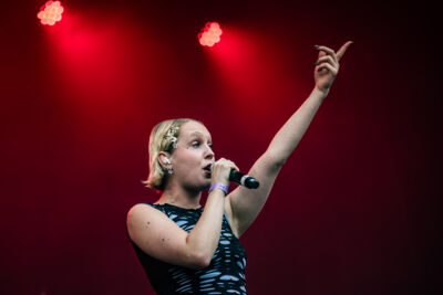Kaat Van Stralen @ Beleuvenissen, picture 3, photographed by Jürgen Bruynooghe - FrontView Magazine
