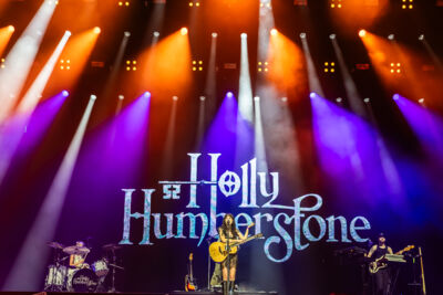 Holly Humberstone @ Lokerse feesten, picture 23, photographed by Marc Verdonck - FrontView Magazine