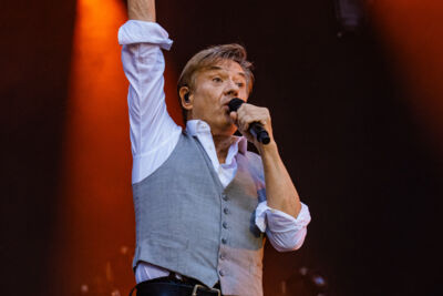 Bart Peeters @ Herentals Feest, picture 4, photographed by Silke Daems - FrontView Magazine
