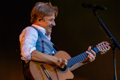 Bart Peeters @ Herentals Feest, picture 7, photographed by Silke Daems - FrontView Magazine