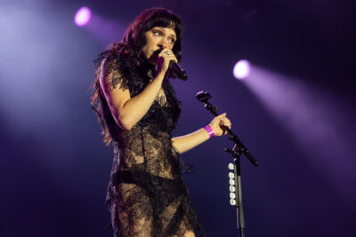 Holly Humberstone @ Lokerse feesten, picture 19, photographed by Marc Verdonck - FrontView Magazine