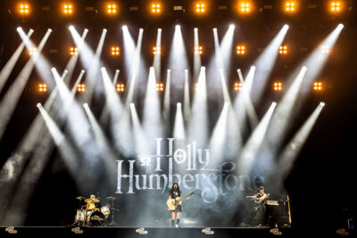 Holly Humberstone @ Lokerse feesten, picture 12, photographed by Marc Verdonck - FrontView Magazine