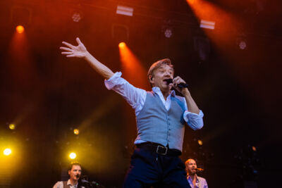 Bart Peeters @ Herentals Feest, picture 2, photographed by Silke Daems - FrontView Magazine