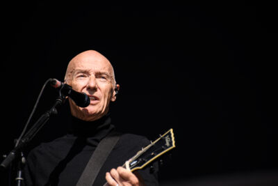 Midge Ure @ Lokerse Feesten, picture 2, photographed by Bart Janssens - FrontView Magazine