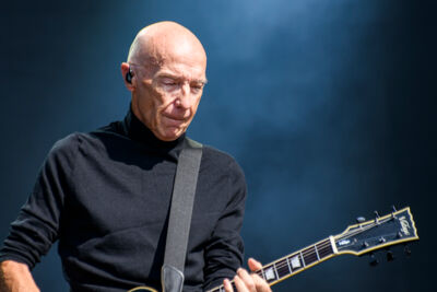 Midge Ure @ Lokerse Feesten, picture 4, photographed by Bart Janssens - FrontView Magazine