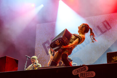 Gogol Bordello @ Lokerse Feesten, foto 11, foto's door Bart Janssens - FrontView Magazine