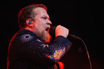 John Grant & Richard Hawley Band @ OLT Rivierenhof, photo 5 of 17, photographed by Karlien Charlier - FrontView Magazine
