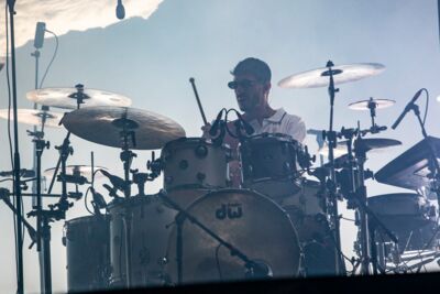 Oscar And The Wolf @ Lokerse Feesten, foto 4, foto's door Edwin Houdevelt - FrontView Magazine