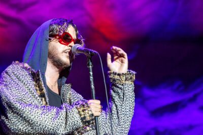 Oscar And The Wolf @ Lokerse Feesten, foto 8, foto's door Edwin Houdevelt - FrontView Magazine