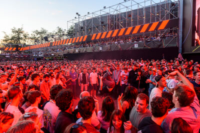 De Jeugd Van Tegenwoordig @ Lokerse Feesten, picture 20, photographed by Bart Janssens - FrontView Magazine
