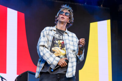 De Jeugd Van Tegenwoordig @ Lokerse Feesten, picture 1, photographed by Bart Janssens - FrontView Magazine