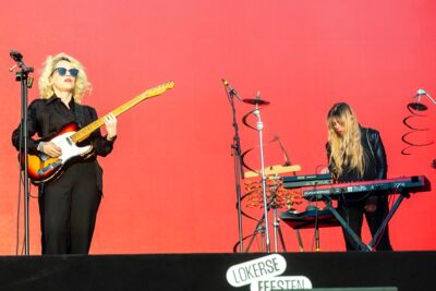 Anna Calvi @ Lokerse Feesten, picture 9, photographed by Edwin Houdevelt - FrontView Magazine