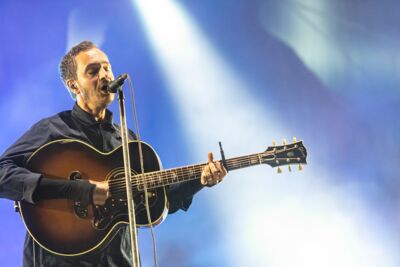 Editors @ Lokerse Feesten, picture 14, photographed by Edwin Houdevelt - FrontView Magazine
