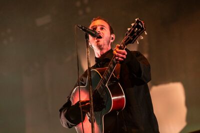 Editors @ Lokerse Feesten, picture 5, photographed by Edwin Houdevelt - FrontView Magazine