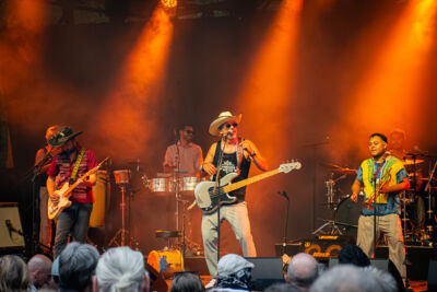 WAHWAHSDA + Sindicato Sonico @ OLT Rivierenhof, picture 14, photographed by Karlien Charlier - FrontView Magazine