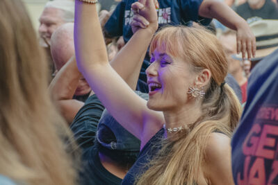 WAHWAHSDA + Sindicato Sonico @ OLT Rivierenhof, picture 10, photographed by Karlien Charlier - FrontView Magazine