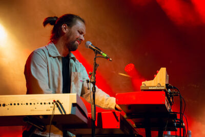 WAHWAHSDA + Sindicato Sonico @ OLT Rivierenhof, picture 21, photographed by Karlien Charlier - FrontView Magazine