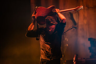 Editors @ Suikerrock, picture 27, photographed by Jürgen Bruynooghe - FrontView Magazine