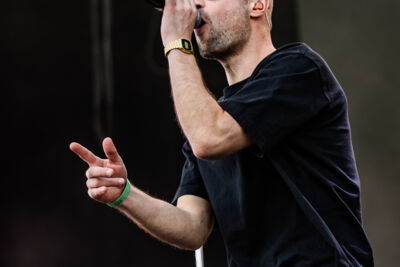 Yong Yello @ Suikerrock, picture 4, photographed by Jürgen Bruynooghe - FrontView Magazine