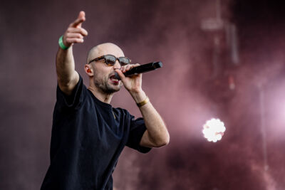 Yong Yello @ Suikerrock, picture 8, photographed by Jürgen Bruynooghe - FrontView Magazine