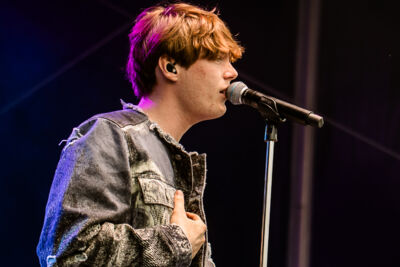 Bas Serra @ Suikerrock, picture 18, photographed by Jürgen Bruynooghe - FrontView Magazine