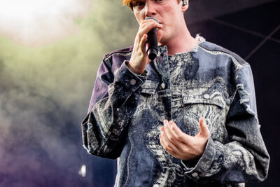 Bas Serra @ Suikerrock, picture 1, photographed by Jürgen Bruynooghe - FrontView Magazine