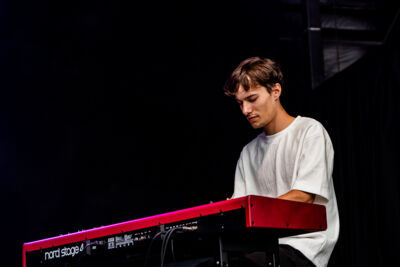 Bas Serra @ Suikerrock, picture 10, photographed by Jürgen Bruynooghe - FrontView Magazine