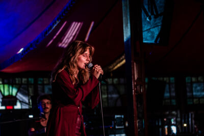 Gisèle @ Suikerrock, picture 1, photographed by Jürgen Bruynooghe - FrontView Magazine