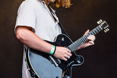 Bas Serra @ Suikerrock, picture 2, photographed by Jürgen Bruynooghe - FrontView Magazine