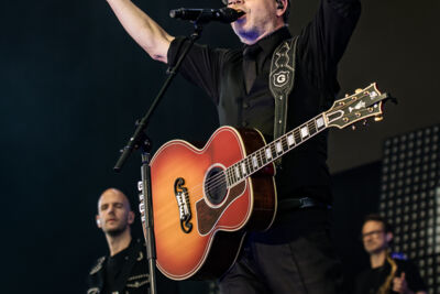 Guus Meeuwis @ Suikerrock, picture 11, photographed by Jürgen Bruynooghe - FrontView Magazine