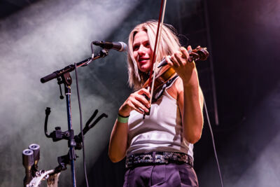 Son Mieux @ Suikerrock, picture 9, photographed by Jürgen Bruynooghe - FrontView Magazine