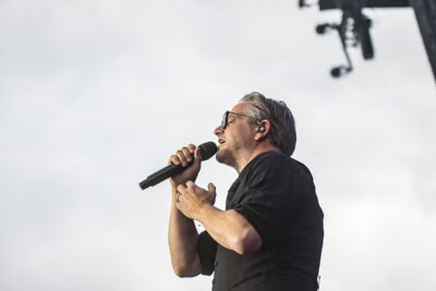 Guus Meeuwis @ Suikerrock, picture 17, photographed by Jürgen Bruynooghe - FrontView Magazine