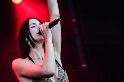 Jet van der Steen @ Suikerrock, picture 14, photographed by Jürgen Bruynooghe - FrontView Magazine