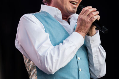 Bart Kaëll @ Fonnefeesten 2026, picture 17, photographed by Danny Wagemans - FrontView Magazine