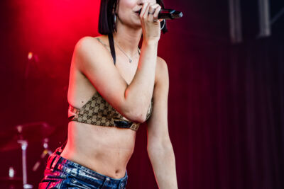 Jet van der Steen @ Suikerrock, picture 13, photographed by Jürgen Bruynooghe - FrontView Magazine