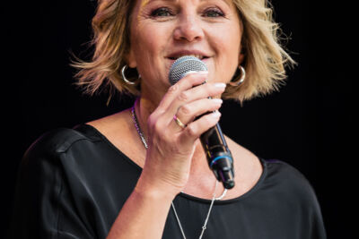 Barbara Dex @ Fonnefeesten 2026, foto 3, foto's door Danny Wagemans - FrontView Magazine