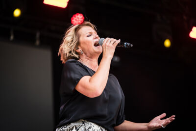 Barbara Dex @ Fonnefeesten 2026, foto 5, foto's door Danny Wagemans - FrontView Magazine