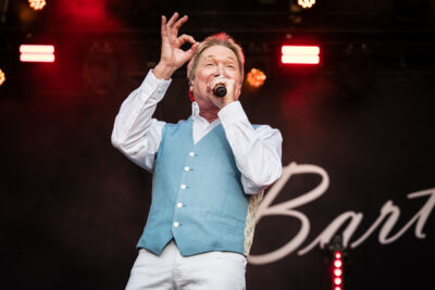 Bart Kaëll @ Fonnefeesten 2026, picture 7, photographed by Danny Wagemans - FrontView Magazine