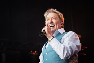 Bart Kaëll @ Fonnefeesten 2026, picture 1, photographed by Danny Wagemans - FrontView Magazine