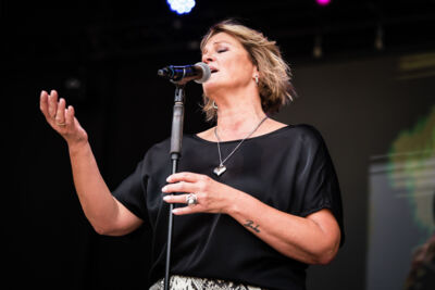 Barbara Dex @ Fonnefeesten 2026, foto 8, foto's door Danny Wagemans - FrontView Magazine