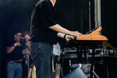 Jet van der Steen @ Suikerrock, picture 10, photographed by Jürgen Bruynooghe - FrontView Magazine