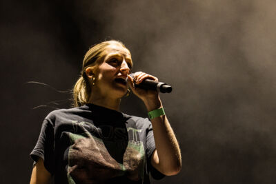 Nona Van Braeckel (presentatie) @ Suikerrock, picture 5, photographed by Jürgen Bruynooghe - FrontView Magazine