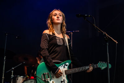 Ise @ Suikerrock, picture 1, photographed by Jürgen Bruynooghe - FrontView Magazine