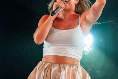 Laura Tesoro @ Rijvers Festival 2026, picture 13, photographed by Dimitri Vanlommel - FrontView Magazine