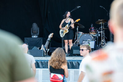 Rosie Stuart @ Rijvers Festival 2026, picture 10, photographed by Dimitri Vanlommel - FrontView Magazine