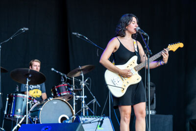 Rosie Stuart @ Rijvers Festival 2026, picture 6, photographed by Dimitri Vanlommel - FrontView Magazine